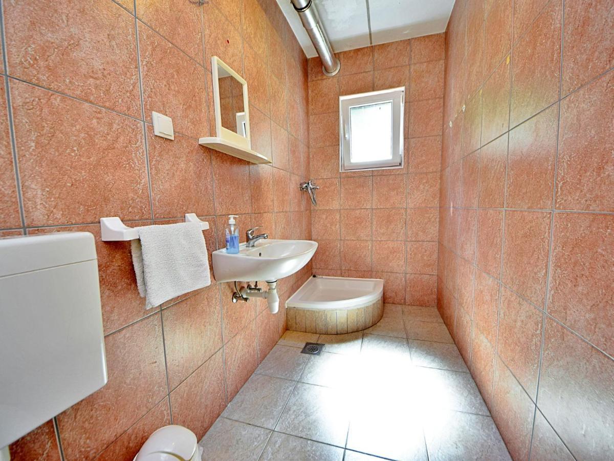 Holiday Home Tina - Hvr501 By Interhome Gdinj Exterior foto